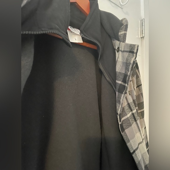 Lumberjill Apparel Maligne Coat - Picture 4 of 9